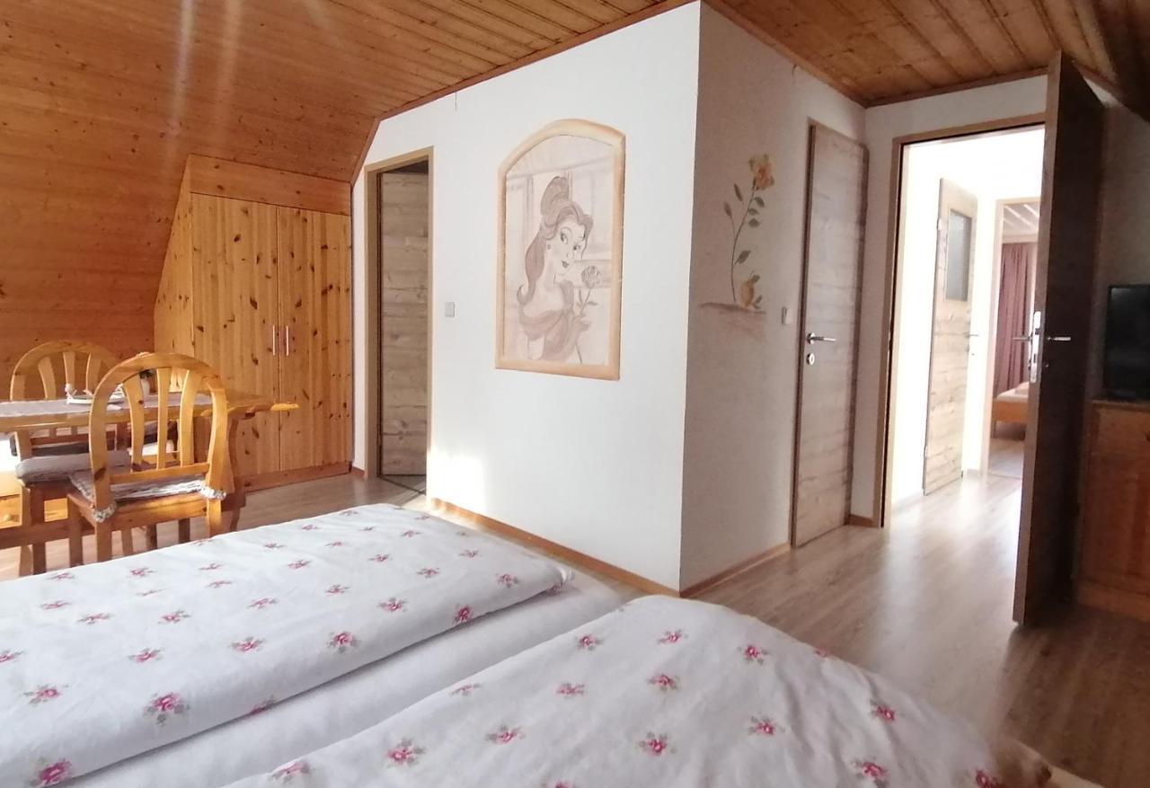 Hotel Gasthof Seeblick Zeutschach Esterno foto