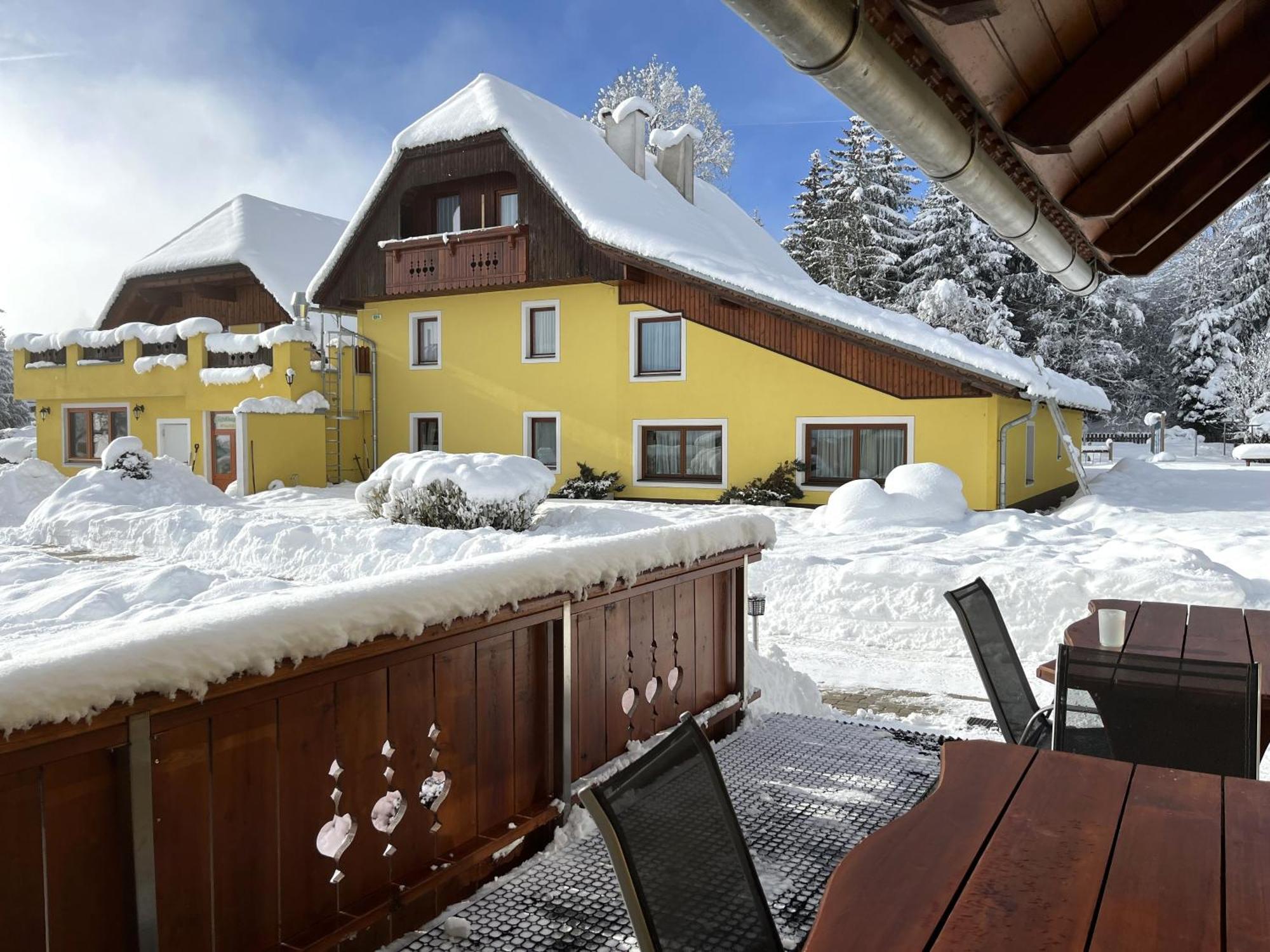 Hotel Gasthof Seeblick Zeutschach Esterno foto