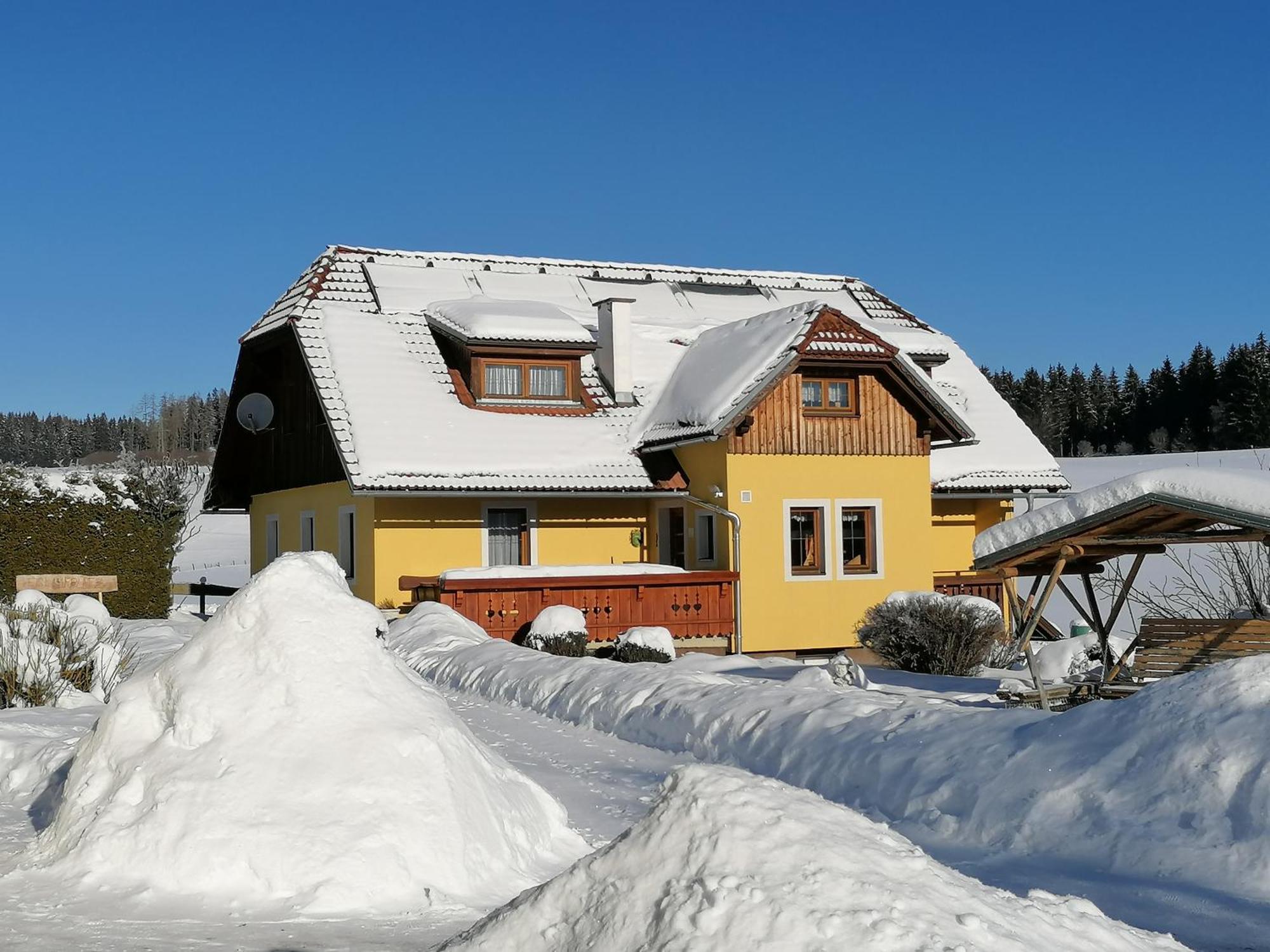 Hotel Gasthof Seeblick Zeutschach Esterno foto